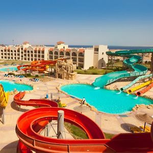 Tirana Aqua Park Resort